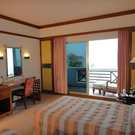 Bp Samila Beach Hotel & Resort Songkhla Exterior foto